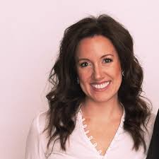 Caroline Leon Email & Phone Number