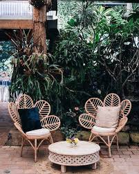 Hart Home Decor Tiffany Benn On Instagram Even The Smallest Of Back Yards In 2020 Korbstuhle Wohungsdekoration Plantagenhaus