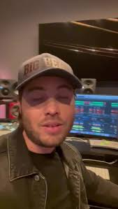 NEW ALBUM ‘Looking Back at Getting Here’ out 2/4. Pre-save:  https://smarturl.it/PreSaveLBAGH