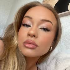 EMILIA MARIE HALL (@emiliamariehall) • Instagram photos and videos