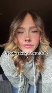 Holly Hiatt's Instagram, Twitter & Facebook