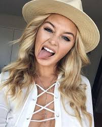 Iskra lawrence: Discover 31 Isra Lawrence ideas