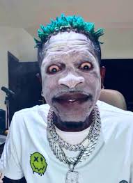 Kins1gh🇬🇭 (@KinsOnegh)