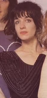 Kristen Pfaff: underrated! : r/grunge