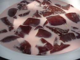 Un tanar de 27 de ani a impuscat in doua minore de 16 ani. Tocanita De Ficat De Porc