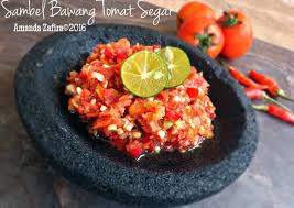 Halo semua sahabat channel resep masakan indonesia sehari hari apakabarnya hari ini? Resep Sambel Bawang Tomat Segar Oleh Amanda Garden To Table Cookpad