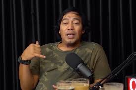 Sejumlah ungkapan dan ucapan mengemuka, baik di namun, hal kocak dan menarik justru diungkapkan oleh komedian top tanah air, komeng. Dikenal Dekat Komeng Valentino Rossi Itu Anak Tongkrongan Kalau Jorge Lorenzo Anak Sekolahan