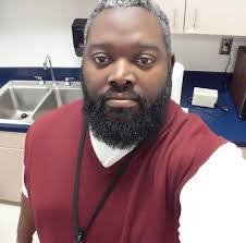 Robbie Timmons's Instagram, Twitter & Facebook