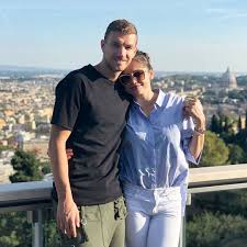 Since joining instagram amra džeko has posted around 2,389 photos and videos there altogether. Footballers Wags Kids Edin Dzeko And Amra Pic Amra Silajdzic Dzeko