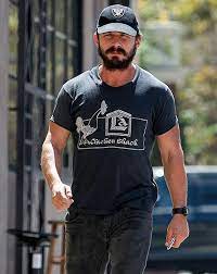 It S Time To Start Curving The Brim Of Your Hat Again Gq