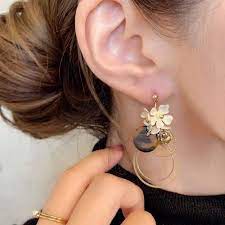 petit fleur 02 ピアス ゴールド ピアス デザイン ピアス ハンドメイド ハンドメイド ピアス デザイン