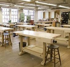 After a short break from the hot shop, jeff rediscovered his passion for glassblowing as a community artist at jacksonville university before joining the team at hollywood hot glass. Woodworking Schools Directory Finewoodworking