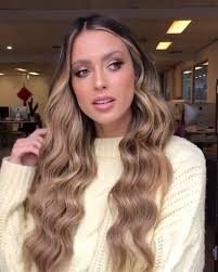A beautiful combination of light cocoa and cool beige, this bambina 20, 160g ash brown is a gorgeously flattering shade that enhances golden. Sitting Pretty The Dark Blonde Light Brown Blend Is