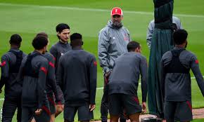 Mohamed salah (liverpool) transforme le penalty du pied gauche au ras du poteau gauche. Liverpool V Leeds United Team News Liverpool Fc