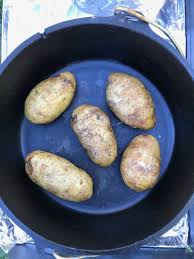 Dutch Oven Baked Potatoes Dutch Oven Daddy Baked Potato Oven Dutch Oven Potatoes Dutch Oven Recipes