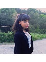 How To Style Curly Bangs Without Looking Like A Flashdance Reject Curly Bangs Curly Hair Styles Hairstyles With Bangs