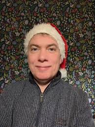 🎶🔔 The brilliant pupils from Scoil na Fuiseoige singing and playing their  instruments beautifully earlier today for our customers at Donegall Square  West! 👏 🎄