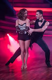 Vanessa mai pose after the 1st show of the tenth season of the television competition 'let's dance' on march 17, 2017 in cologne, germany. Bekannt Wurde Sie Als Mitglied Von Wolkenfrei Die Gruppe Hat Sich 2015 Aufgelost Und Mai Machte Als Solosangerin Weiter Stuttgarter Zeitung