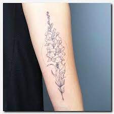 Maybe you would like to learn more about one of these? T A T T O O S Hot Tattoo Garden Tattoos Tattoos Pointillism Tattoo