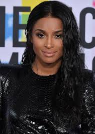 How to keep the wet hair look on curly hair! How To Master The Wet Hair Look Without Dousing Your Head In Water Ciara Hair Wet Look Hair Hair Looks