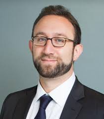 T h 20 2 c ent c m and Sir Robert J n s L tu e ove 20 2