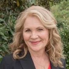 Caroline Cavanaugh's Instagram, Twitter & Facebook