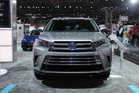 Regardless of which trim level of the 2017 toyota highlander you choose, you're going to get a great crossover suv. 2017 Toyota Highlander Hybrid To Be Offered In Four Trim Levels Live Photos