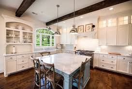 Find kitchen cabinets in louisville, ky within masterbrand's network of cabinet dealers, ensuring a successful project from start to finish. Plat Panel White Kitchen Owensboro Ky Traditional Kitchen Louisville By Walters Cabinets Inc