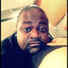 Listen to 1. Loretta & Leon Showman