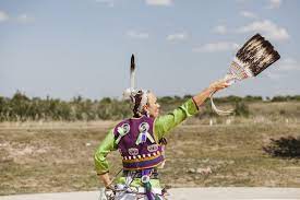 About 205 indian reserves in all of saskatchewan. Ubernachtung Im Tipi Wie Einst Die Ureinwohner Der Prarie In Saskatchewan Kanadaspezialist Com