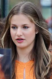 How much do Princess Leonor's Carolina Herrera earrings cost?