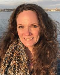 Melanie Chitwood's Instagram, Twitter & Facebook