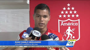 'cucho' hernández sufre fractura y se despide de la temporada en la liga. Enero 4 2017 America Tiene Nueva Contratacion El Cucho Hernandez Se Suma A La Nomina Escarlata Youtube