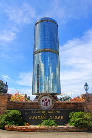 Terdapat pelbagai bangunan / binaan bersejarah di malaysia. Mengenang Masa Lalu Di Bangunan Yayasan Sabah Menara Tun Mustapha