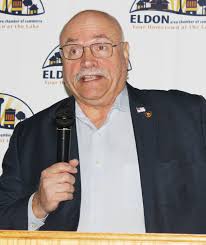 Eldon chamber serves up 'Eggs and Issues'