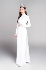 Hoa hậu việt nam (tiếng anh: Khong Vay Ao Gá»£i Cáº£m Hoa Háº­u Ká»³ Duyen Ä'áº·ng Thu Tháº£o Láº¡i Gá»£i Nhá»› Cáº£ Báº§u Trá»i Thanh Xuan Khi Diá»‡n Ao Dai Tráº¯ng Ná»¯ Sinh