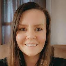 Lynn Cluff's Instagram, Twitter & Facebook