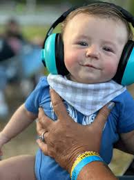 Can someone edit these photos?