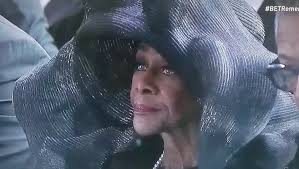 Jezebel On Twitter Cicely Tyson And This Unnamed Fan Had The Best Aretha Homaging Hats At Aretha Franklin S Funeral Https T Co Mwbwkgfz7l Https T Co 9wmqa0pwd7