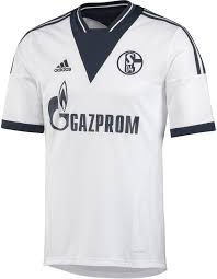 Klubben har en stark förankring i hemstaden och är präglad av ruhrområdet. Schalke 04 Camisetas Camisetas De Futbol Camiseta De Futbol