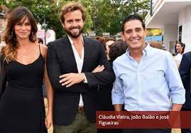 João baião, padrinho da campanha mais para todos. Caras A Caras Cometeu Um Erro E Agradece Que Joao Baiao O Tenha Levado Com Tao Bom Humor