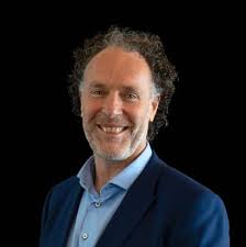 Supporting leaders to build thriving workplaces