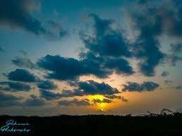 Sun In The Cloud In 2020 Clouds Landscape Photography Sunset Sky