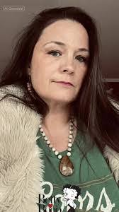 Jen Ulrich's Instagram, Twitter & Facebook