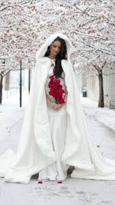La robe de mariée bohème à le vent en poupe ! Notre Mariee D Hiver Coup De Coeur Mariage Com