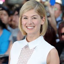 L'amore, è un argomento complesso da trattare, fincher lo sa bene e proprio in virtù di questo, si spinge oltre. Rosamund Pike In L Amore Bugiardo Faccio Cose Che Amica