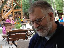 Skierniewice. Na emeryturze odkrył w sobie talent rzeźbiarski. Jan  Sobolewski były pracownik naukowy IO