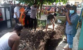 Check spelling or type a new query. Gegerkan Warga Kampar Mayat Wanita Hamil Dikubur Dekat Septic Tank