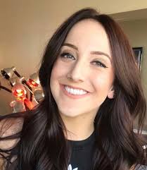 Molly Long's Instagram, Twitter & Facebook