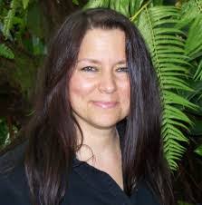 Danielle Coulter's Instagram, Twitter & Facebook